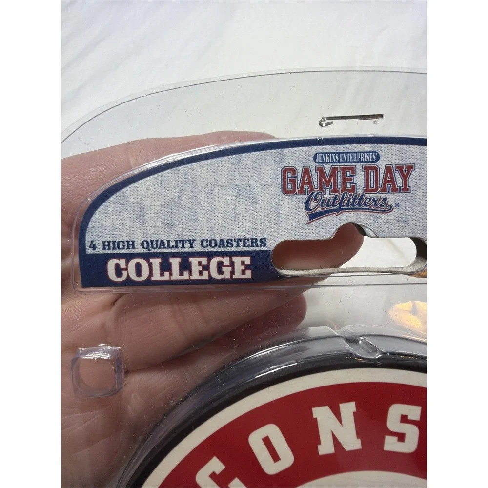 Game Day Outfitters College Coasters Wisconsin Badgers Round Set Of 4